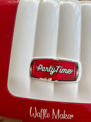 Gofrera Ariete Party Time Roja