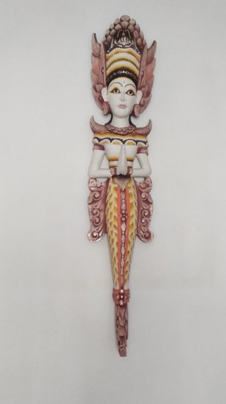 Figura de madera Balinesa para pared