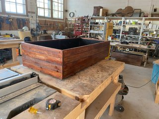 Jardinera de madera grande