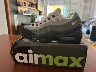 Nike Air Max 95 Gris y Rosa