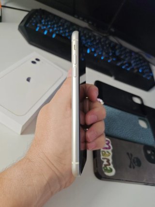 iPhone 11 Blanco con Caja