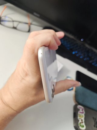 iPhone 11 Blanco con Caja