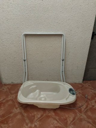 Bañera de bebé con soporte