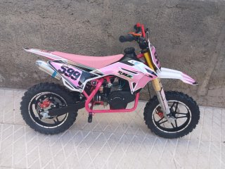 Minimoto de gasolina infantil rosa
