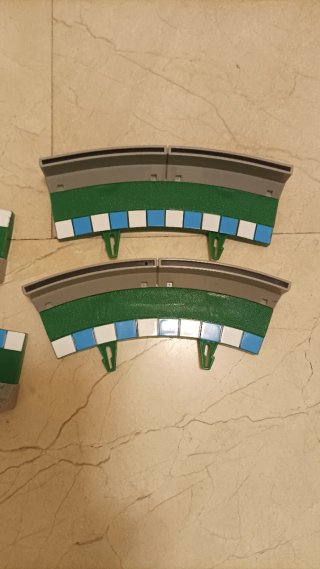 2 pianos y muros exteriores scalextric