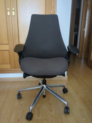 Ergonomica silla de oficina Herman Miller Sayl