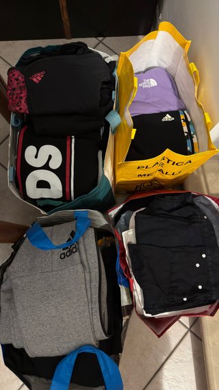 4 bustoni capi sportivi/casual TG. S/M