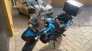 BMW F 650 GS Adventure con muchos extras