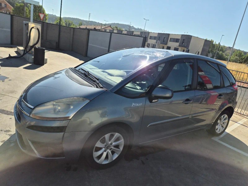 Citroen C4 Picasso 1.6HDI 130cv - foto 1