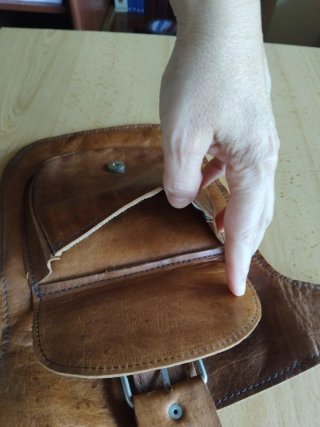 Bandolera de cuero marrón