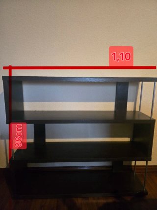 Estantería matron y plateada