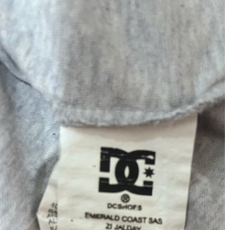 Camiseta DC Shoes Gris Vintage