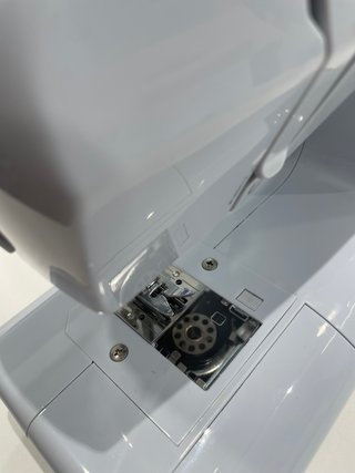 Máquina de coser Ufesa blanca