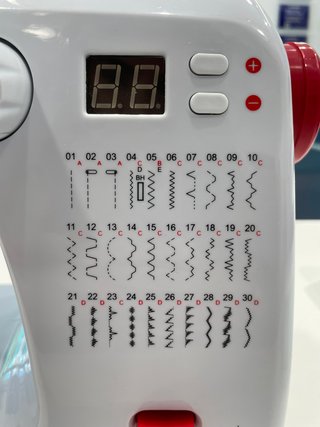 Máquina de coser Ufesa blanca