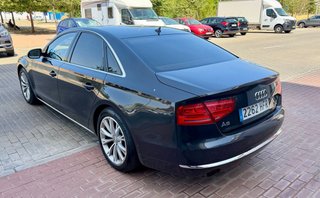 AUDI A8 4.2 V8 370 CV