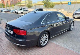 AUDI A8 4.2 V8 370 CV