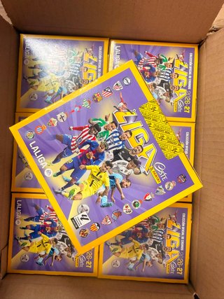 Caja de cromos 50 SOBRES LIGA ESTE 2026-27 PANINI
