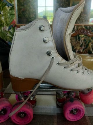 Pack Patines Artísticos + Vestido Azul T.34