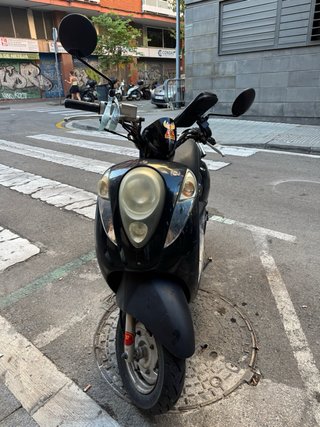Ciclomotor SYM Mio 49cc Negro