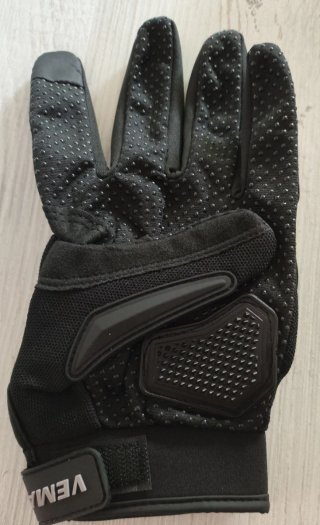 Guanti da moto neri con protezioni
