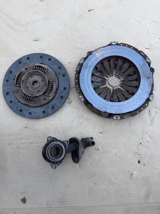 Embrague Ford Transit 2.0 (2002)