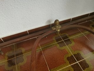 Escritorio antiguo de madera y piel