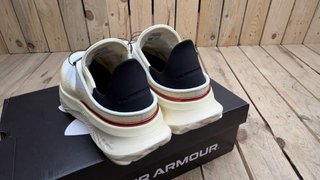BAMBAS UNDER ARMOUR SLIPSPEED 44