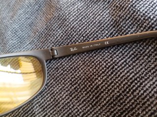 Gafas de sol Ray-Ban RB2027 negras y amarillas