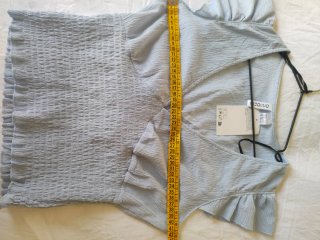 Blusa Divided Nido de Abeja escote pico