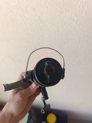 Carrete de pesca Shawell 1060