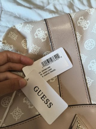 Neceser original Guess Beige y Rosa