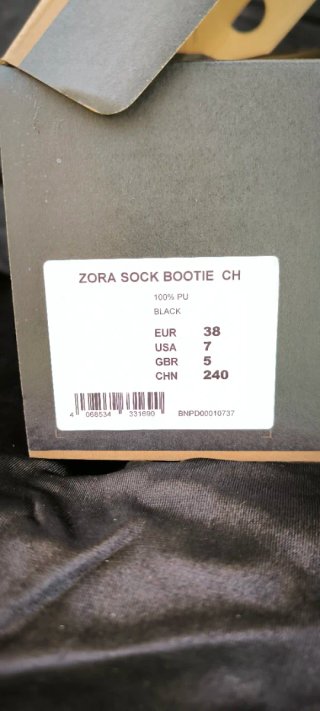 Botines Buffalo negros con cadena NUEVOS