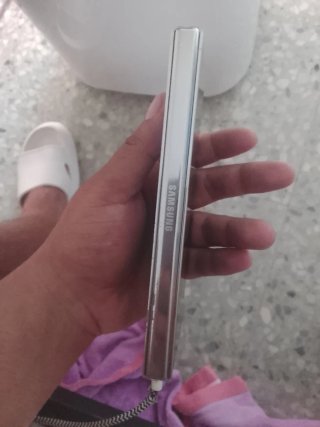 Samsung  galaxy fold 5