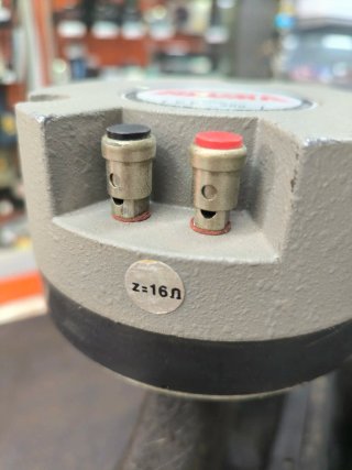 Motor de compresión Beyma CP 300