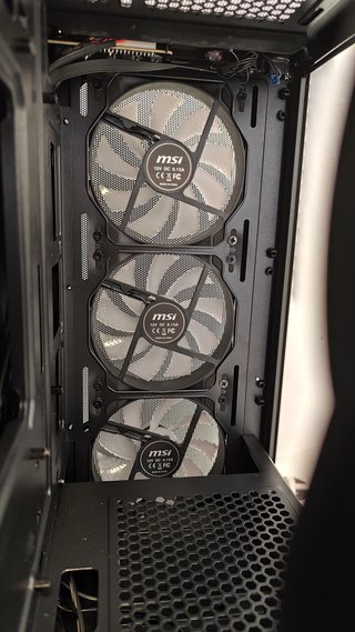 Nueva Caja Gaming PC MSI MAG Forge M100R