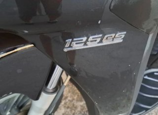 Piaggio 125cc Scooter Negra/Plata