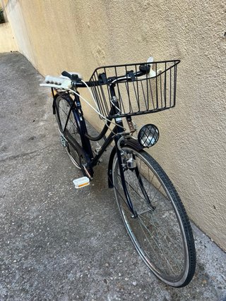 Bicicleta de Paseo Conor 28”para reparar/restaurar