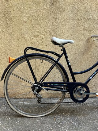 Bicicleta de Paseo Conor 28”para reparar/restaurar