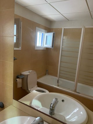 CAMBIO O VENDO APARTAMENTO EN 1 LINEA DE PLAYA