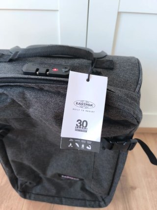 Mochila Maleta Cabina Eastpak 25L gris nueva
