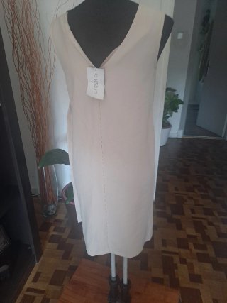 Vestido rosa pálido ligero
