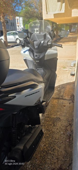 Honda Forza 125 Maxi Scooter.