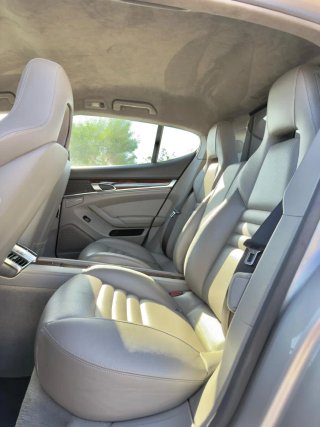 Porsche Panamera GTS 2013