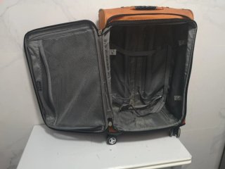 Maleta mediana Totto naranja