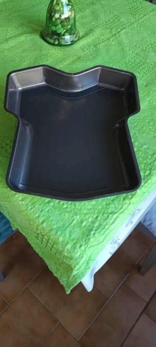 Molde para hornear con forma de camiseta