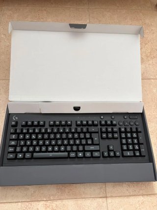 Logitech G213 Teclado Gaming RGB Caja Original