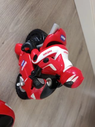 Moto Teledirigida Chicco Ducati Roja