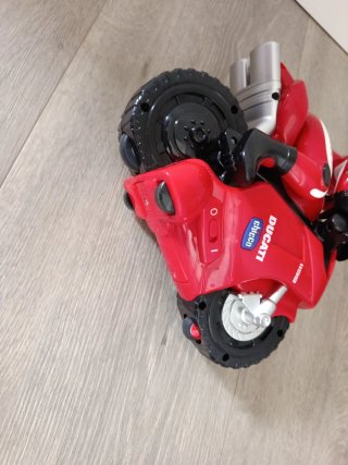 Moto Teledirigida Chicco Ducati Roja