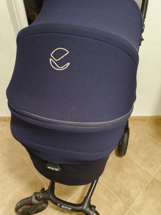 Carrito bebé y capazo azul marino