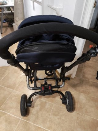 Carrito bebé y capazo azul marino